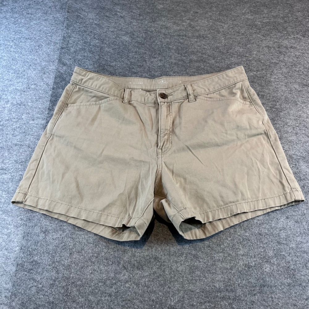 St. John's Bay Womens 5" Chino Shorts Tan Khaki Preppy Casual Size 12 Stretch
